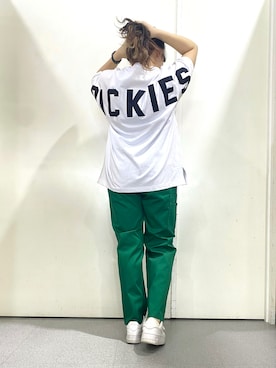 「バックロゴ」｜「アイテム（パンツ）」を使った、まゆげさん（レディース・157cm）の夏コーディネート