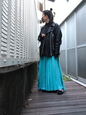 「ロンクスカート」｜「アイテム（ライダースジャケット）」を使った、kana9さん（レディース・157cm）の冬コーディネート