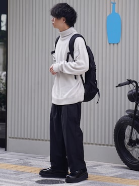 「ADAMASTE（アダマスト）のアイテム（スラックス）」を使った、ゆーすけさん（メンズ・165cm）の秋コーディネート
