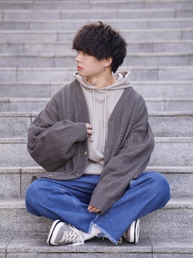 「アイテム（カーディガン/ボレロ、ブラウン系）」を使った、ゆーすけさん（メンズ・165cm）の冬コーディネート