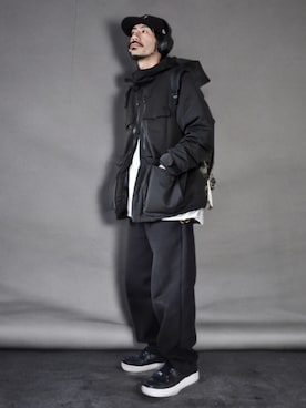 「アイテム（スウェットパンツ）」を使った、OGAさん（メンズ・169cm）の冬コーディネート