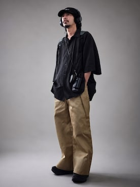 「ARMY TWILL（アーミーツイル）のARMY TWILL　Cotton Linen Slab Big Half-Sleeve Shirt（シャツ/ブラウス、ブラック系）」を使った、OGAさん（メンズ・169cm）の夏コーディネート