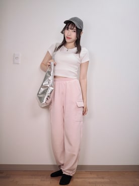 「アイテム（アイシャドウ）」を使った、和瀬凛さん（レディース・157cm）の夏コーディネート