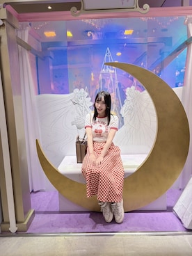 「jouetie（ジュエティ）のレトロロゴリンガーTシャツ（T Shirts、ホワイト系）」を使った、和瀬凛さん（レディース・157cm）の夏コーディネート