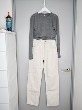 「GU（ジーユー）のソフトシアークルーネックT(長袖)（Tシャツ/カットソー、グレー系）」を使った、和瀬凛さん（レディース・157cm）の夏コーディネート