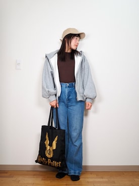 「GU（ジーユー）のスウェットバルーンスリーブフルジップパーカ（Hoodies、グレー系）」を使った、和瀬凛さん（レディース・157cm）の秋コーディネート