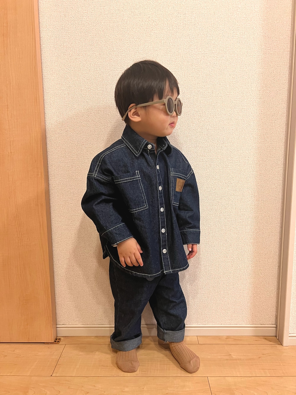 「デニムセットアップ風」｜「Birthdayのアイテム（デニムジャケット、ブルー系）」を使った、... ◡̈ △ さん（キッズ・80cm）の冬コーディネートの1枚目の写真