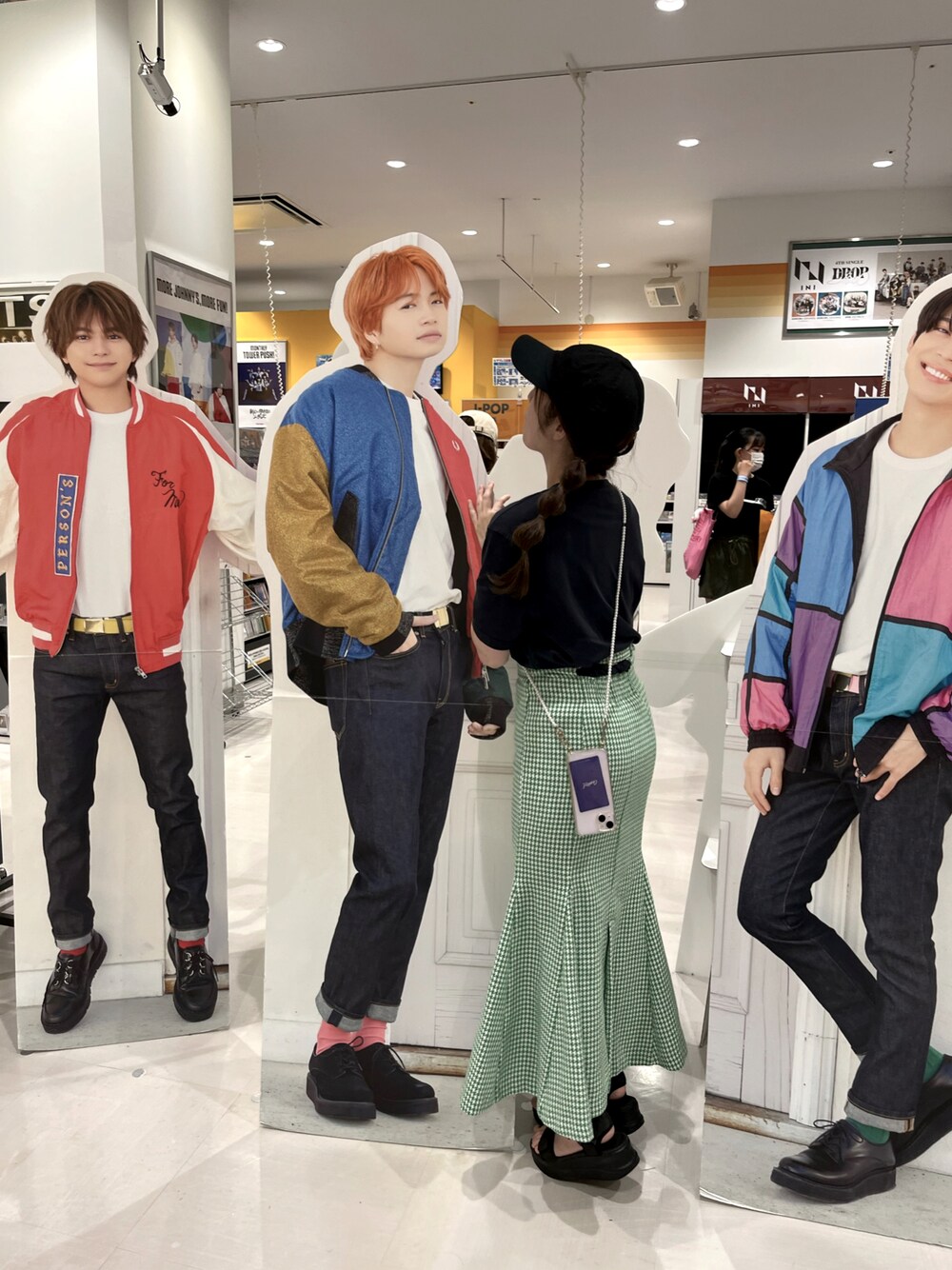 「休日コーデ、楽チンコーデ、低身長コーデ、いいね、save、フォローお願いします🤑、おしゃれさんと繋がりたい、お出かけ、Tシャツ、マーメイドスカート、セクラバ」｜「Maison KitsuneのTEE-SHIRT DOUBLE FOX HEAD PATCH（Tシャツ/カットソー、ブラック系）」を使った、ﾍﾞﾆ🍓さん（レディース・148cm）の秋コーディネートの1枚目の写真