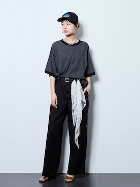 「Dickies（ディッキーズ）のDICKIES 別注 EISEN SETパンツ（チノパンツ、ブラック系）」を使った、KAMEYAMAさん（レディース・168cm）の夏コーディネート