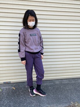 「SKECHERS（スケッチャーズ）のアイテム」を使った、Winnie Hsuさん（キッズ・155cm）の冬コーディネート