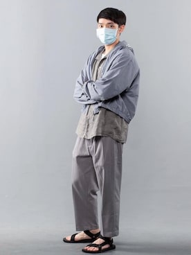 「plain-me（プレインミー）のアイテム（スラックス）」を使った、阿民さん（メンズ・170cm）の夏コーディネート