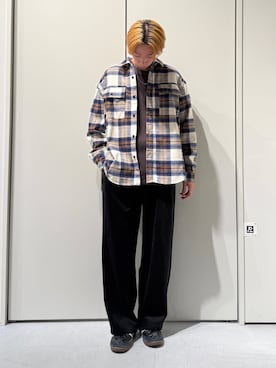 「アイテム（シャツ/ブラウス）」を使った、かとしょーさん（メンズ・180cm・20代）の冬コーディネート