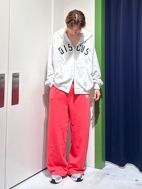 「アイテム（スウェットパンツ）」を使った、かとしょーさん（メンズ・180cm）の秋コーディネート