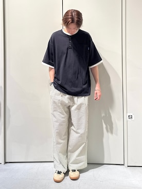 「CIAOPANIC TYPY（チャオパニックティピー）の【UNISEX】【汗シミ防止】レイヤードライクヘンリーTEE（Tシャツ/カットソー、ブラック系）」を使った、かとしょーさん（メンズ・180cm）の春コーディネート