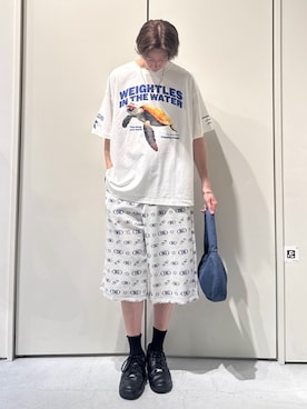 「SOUNDSGOOOOD（サウンズグッド）の【SOUNDS GOOOOD】アニマルフォトプリントTEE（Tシャツ/カットソー、ホワイト系）」を使った、かとしょーさん（メンズ・180cm）の春コーディネート