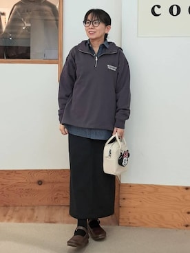 「アイテム（ポーチ）」を使った、coen officialさん（レディース・157cm）の冬コーディネート