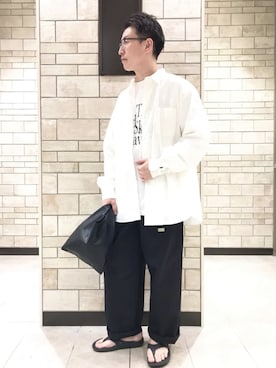 「coenスタッフスタイリング」｜「アイテム（チノパンツ）」を使った、coen officialさん（メンズ・170cm）の夏コーディネート