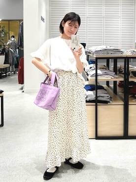 「HeM（ヘム）のアイテム」を使った、coen officialさん（レディース・159cm）の春コーディネート