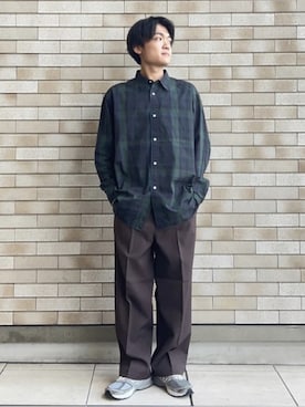 「coenスタッフスタイリング」｜「アイテム（スラックス）」を使った、coen officialさん（メンズ・169cm）の秋コーディネート