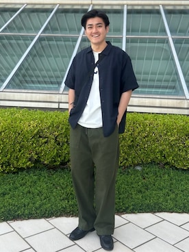 「coen（コーエン）の楽シェフリラックスパンツ【ストレッチ】（その他パンツ、グリーン系）」を使った、coen officialさん（レディース・153cm）の春コーディネート