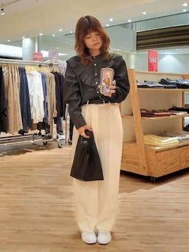 「coenスタッフスタイリング」｜「アイテム（スラックス）」を使った、coen officialさん（レディース・158cm）の秋コーディネート