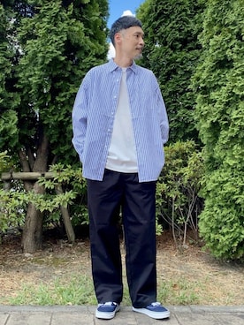「秋先取りコーデ」｜「アイテム（チノパンツ）」を使った、coen officialさん（メンズ・173cm）の夏コーディネート
