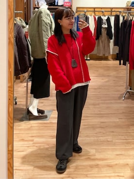 「アイテム（スラックス）」を使った、coen officialさん（レディース・155cm）の秋コーディネート