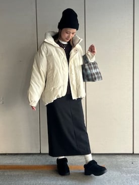 「アイテム（スカート）」を使った、coen officialさん（レディース・166cm）の秋コーディネート