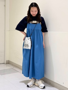 「DISCUS（ディスカス）のDISCUS（ディスカス）別注ナンバープリントTシャツ（Tシャツ/カットソー、ブルー系）」を使った、coen officialさん（レディース・153cm）の春コーディネート