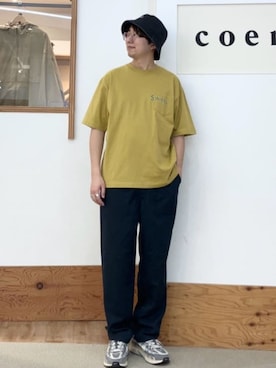 「SMITH'S AMERICAN（スミスアメリカン）のSMITH'S（スミス）別注ポケットプリントTシャツ（Tシャツ/カットソー、イエロー系）」を使った、coen officialさん（レディース・153cm）の春コーディネート