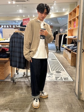 「coenスタッフスタイリング」｜「アイテム（チノパンツ）」を使った、coen officialさん（メンズ・170cm）の夏コーディネート