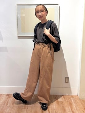 「coen（コーエン）のベーシックバックパック（バックパック/リュック、ブラック系）」を使った、coen officialさん（レディース・153cm）の春コーディネート