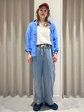 「coen（コーエン）のアイテム（トップス）」を使った、coen officialさん（レディース・169cm）の春コーディネート