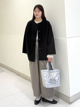 「coen（コーエン）のアイテム（スラックス）」を使った、coen officialさん（レディース・163cm）の秋コーディネート