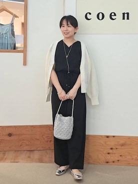 「coen（コーエン）のアイテム（オールインワン・サロペット）」を使った、coen officialさん（レディース・157cm）の春コーディネート