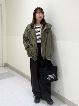 「アイテム（マウンテンパーカー）」を使った、coen officialさん（レディース・157cm）の秋コーディネート