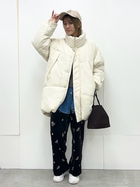 「coen（コーエン）のアイテム（ショルダーバッグ）」を使った、coen officialさん（レディース・164cm）の秋コーディネート