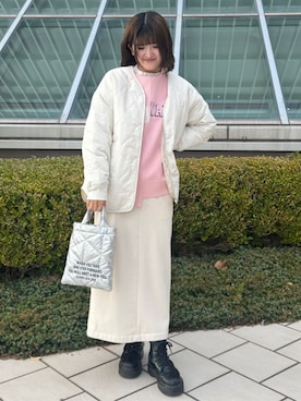 「アイテム（スウェット、ピンク系）」を使った、coen officialさん（レディース・159cm）の秋コーディネート