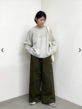 「Dickies（ディッキーズ）のアイテム（チノパンツ）」を使った、coen officialさん（骨格ウェーブ・レディース・159cm）の秋コーディネート
