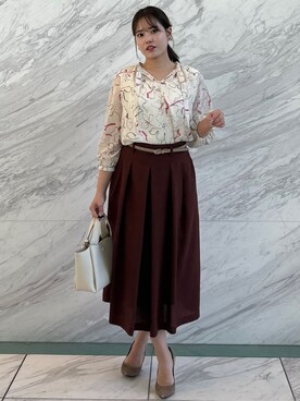 「COUP DE CHANCE（クードシャンス）の【手洗い可/通勤服】シアーローン花柄ブラウス（シャツ/ブラウス、ホワイト系）」を使った、MISAKIさん（レディース・158cm）の春コーディネート
