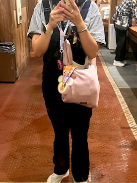 「DISCOAT（ディスコート）のアイテム（サロペット/オーバーオール）」を使った、SAKIさん（レディース・151cm）の秋コーディネート