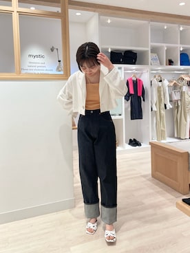 「ショート丈」｜「アイテム（テーラードジャケット、ホワイト系）」を使った、kida  tsugumiさん（レディース・161cm）の春コーディネート