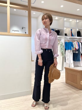 「mystic（ミスティック）のセンターステッチフレアデニム（デニムパンツ）」を使った、kida  tsugumiさん（レディース・161cm）の春コーディネート