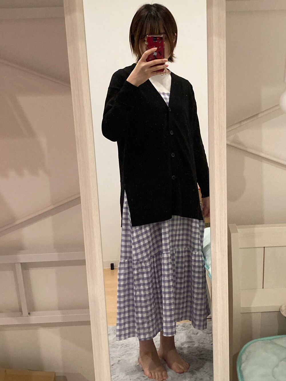 「キャミワンピ、カーディガン、プチプラ、ユニクロ、ブラック」｜「UNIQLOのアイテム（カーディガン/ボレロ、ブラック系）」を使った、すずゆらさん（レディース・165cm）の春コーディネートの1枚目の写真