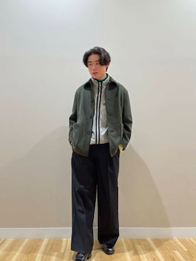 「冬の差し色コーデ」｜「アイテム（スラックス）」を使った、kanzakiさん（メンズ・174cm）の冬コーディネート