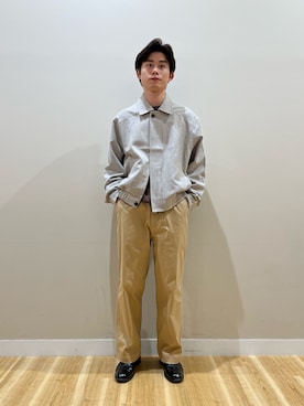 「秋のシャツ着こなし術」｜「アイテム（ニット/セーター）」を使った、kanzakiさん（メンズ・174cm）の秋コーディネート