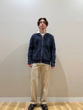 「URBAN RESEARCH（アーバンリサーチ）のアイテム（ニット/セーター）」を使った、wearkanzakiさん（メンズ・174cm）の冬コーディネート