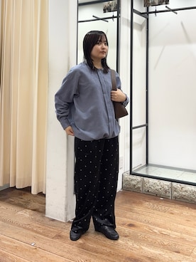 「かぐれ（カグレ）のウールコットンシャツカーディガン（シャツ/ブラウス、ブルー系）」を使った、chihiroさん（レディース・153cm）の秋コーディネート