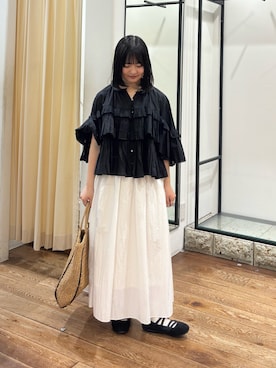 「URBAN RESEARCH DOORS（アーバンリサーチドアーズ）のペーパートートバッグ（トートバッグ、ベージュ系）」を使った、chihiroさん（レディース・153cm）の春コーディネート