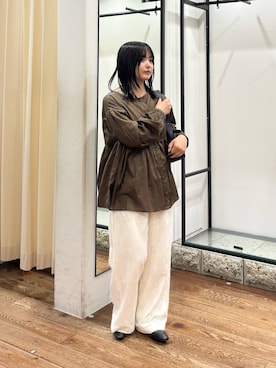 「URBAN RESEARCH DOORS（アーバンリサーチドアーズ）のコットンツイル2WAYギャザーブラウス（シャツ/ブラウス、ブラウン系）」を使った、chihiroさん（レディース・153cm）の秋コーディネート